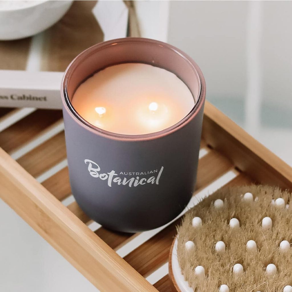 lit soy candle 
